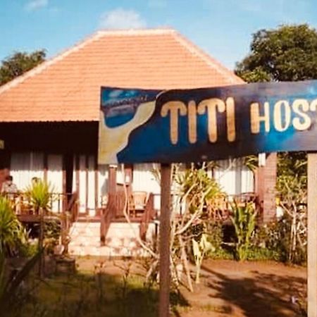 Titi Hostel Lembongan Esterno foto
