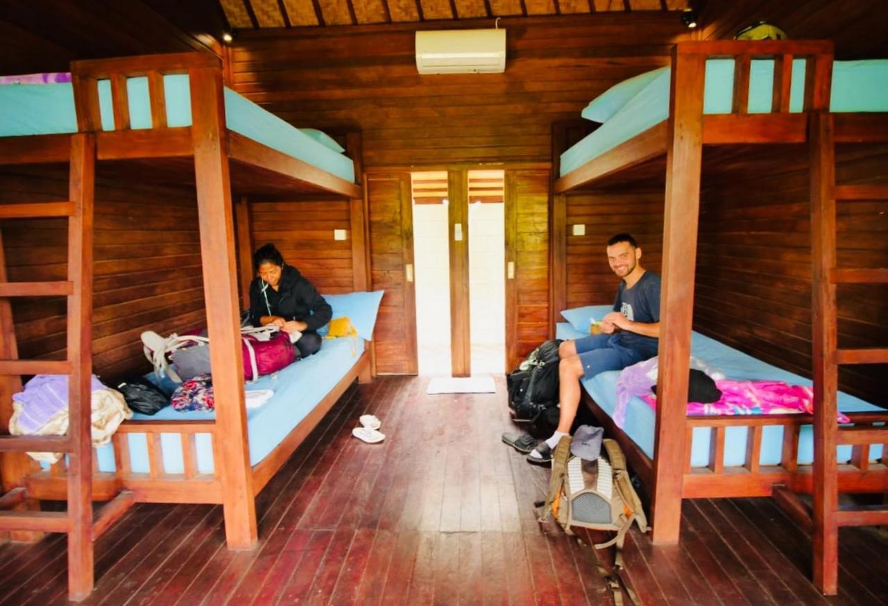 Titi Hostel Lembongan Esterno foto