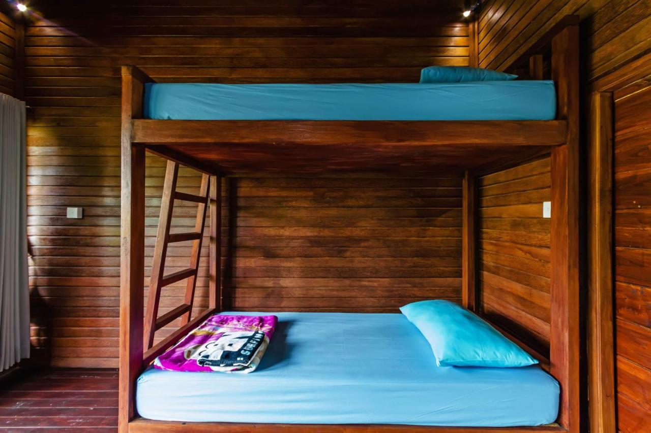 Titi Hostel Lembongan Esterno foto